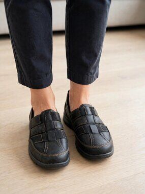 Clarks Cloudsteppers Black Woven Elastic Slip-On Loafers Women's 5.5